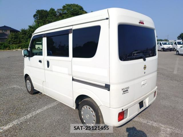 Nissan CLIPPER VAN 2017-04 8328258-4