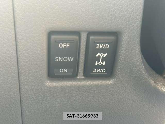 Nissan NV350 Caravan 2012-12 8328742-13