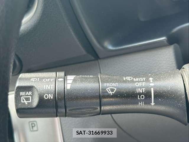 Nissan NV350 Caravan 2012-12 8328742-5