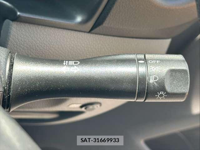 Nissan NV350 Caravan 2012-12 8328742-6