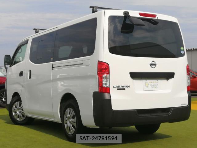 Nissan NV350 Caravan 2021-02 8330314-3