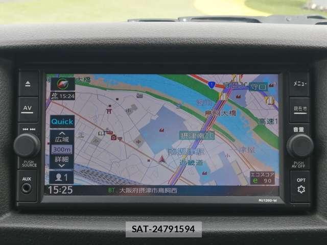 Nissan NV350 Caravan 2021-02 8330314-6