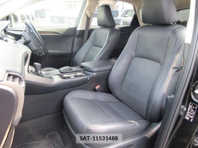 Lexus NX 2015-10 8328061-2