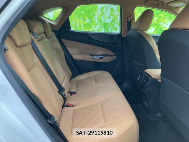 Lexus NX 2023-03 8329120-4