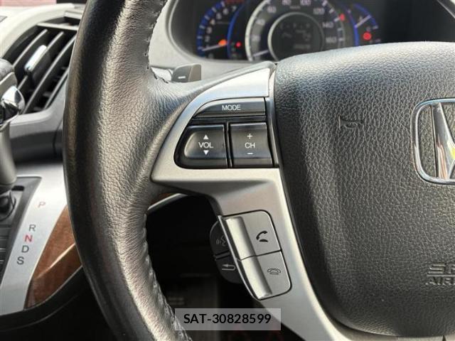 Honda ODYSSEY 2012-11 8328016-14