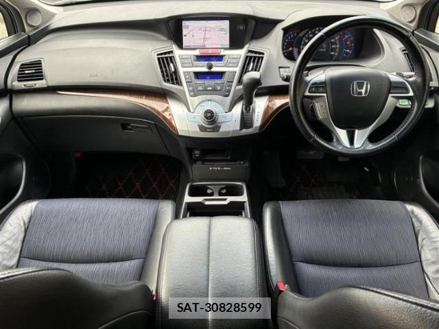 Honda ODYSSEY 2012-11 8328016-3