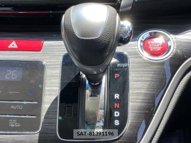 Honda ODYSSEY 2013-12 8330552-16