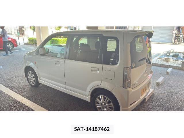 Nissan OTTI 2007-07 8329969-3