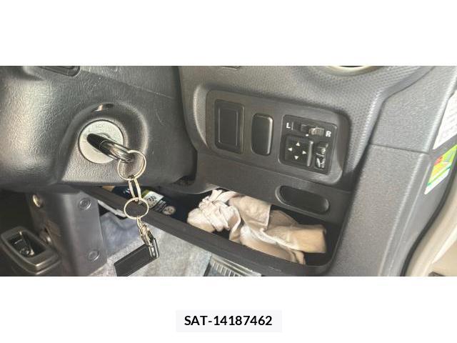 Nissan OTTI 2007-07 8329969-7