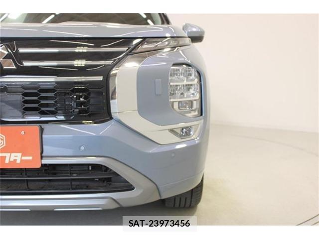 Mitsubishi OUTLANDER PHEV 2025-07 8327940-12