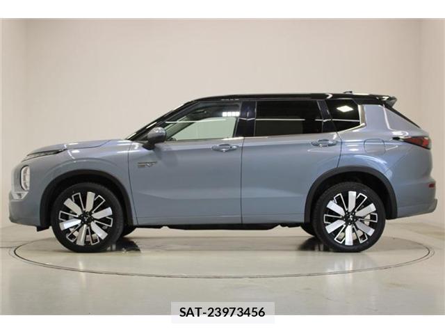 Mitsubishi OUTLANDER PHEV 2025-07 8327940-7