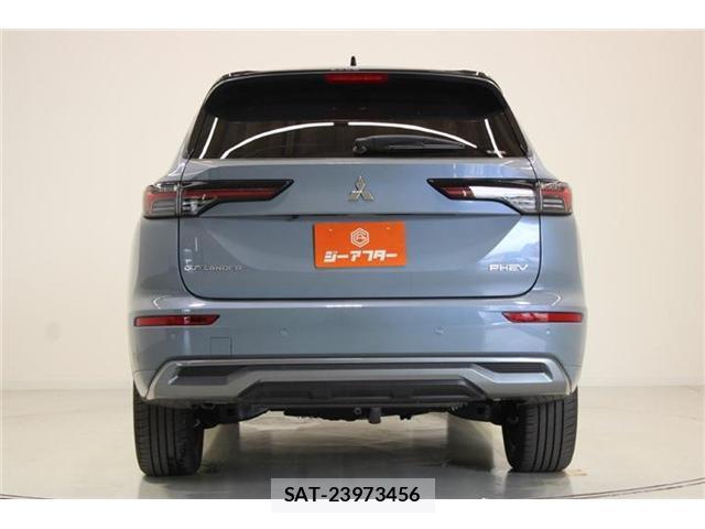 Mitsubishi OUTLANDER PHEV 2025-07 8327940-9