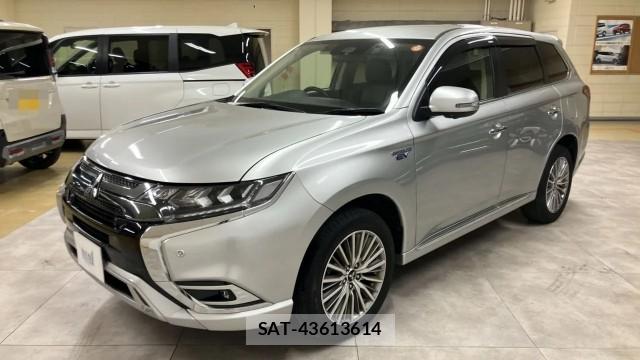 Mitsubishi OUTLANDER PHEV 2019-11 8329292-11