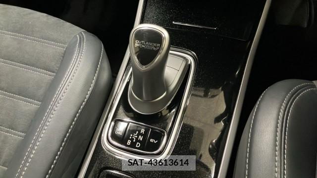 Mitsubishi OUTLANDER PHEV 2019-11 8329292-14