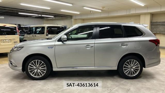 Mitsubishi OUTLANDER PHEV 2019-11 8329292-3