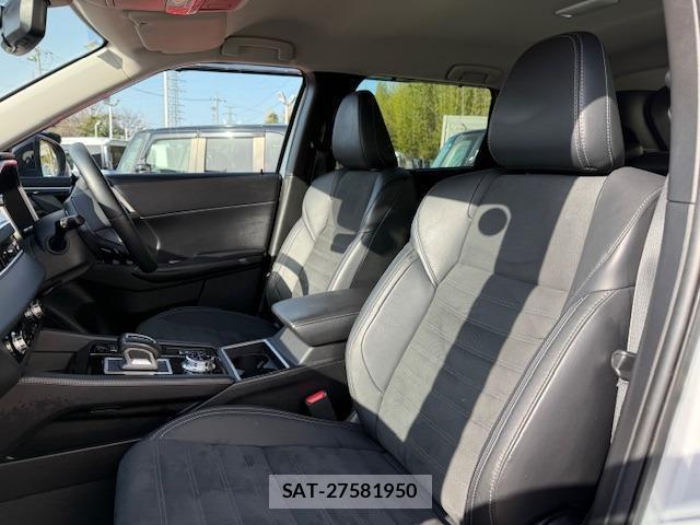 Mitsubishi OUTLANDER PHEV 2022-02 8329352-2