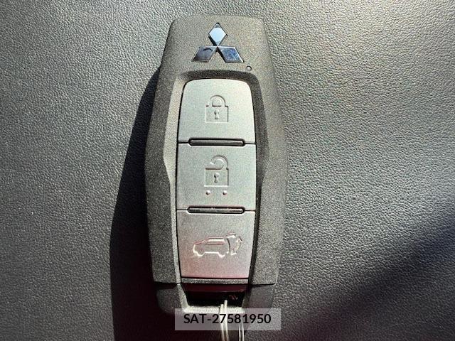 Mitsubishi OUTLANDER PHEV 2022-02 8329352-5