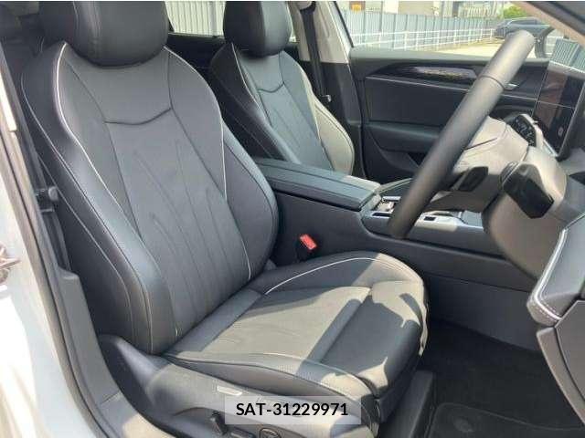 VolksWagen PASSAT 2025-03 8327836-5