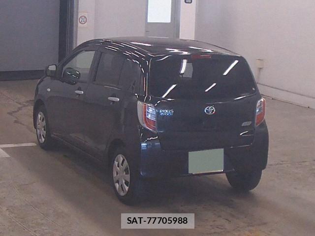 Toyota PIXIS EPOCH 2013-05 8329098-1