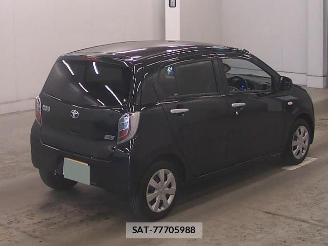 Toyota PIXIS EPOCH 2013-05 8329098-4