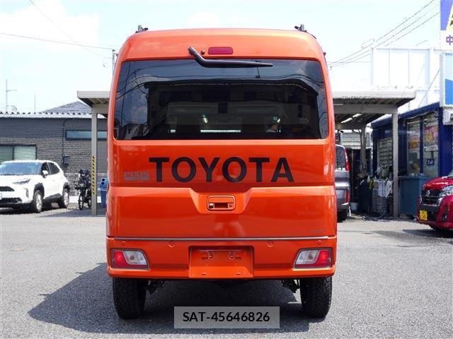 Toyota PIXIS VAN 2023-03 8329227-3