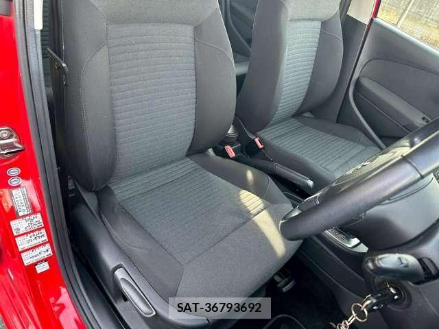 VolksWagen POLO 2014-06 8328753-3
