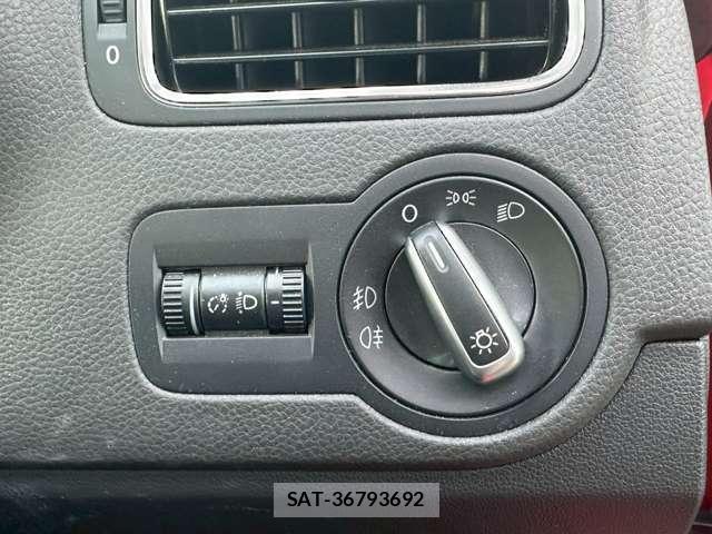 VolksWagen POLO 2014-06 8328753-8