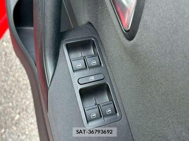 VolksWagen POLO 2014-06 8328753-9