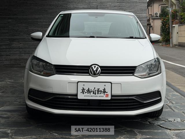 VolksWagen POLO 2015-06 8329985-2