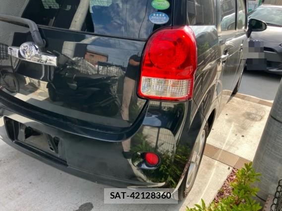 Toyota PORTE 2013-01 8282144-12
