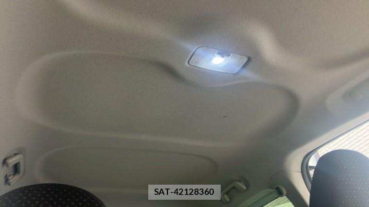Toyota PORTE 2013-01 8282144-15