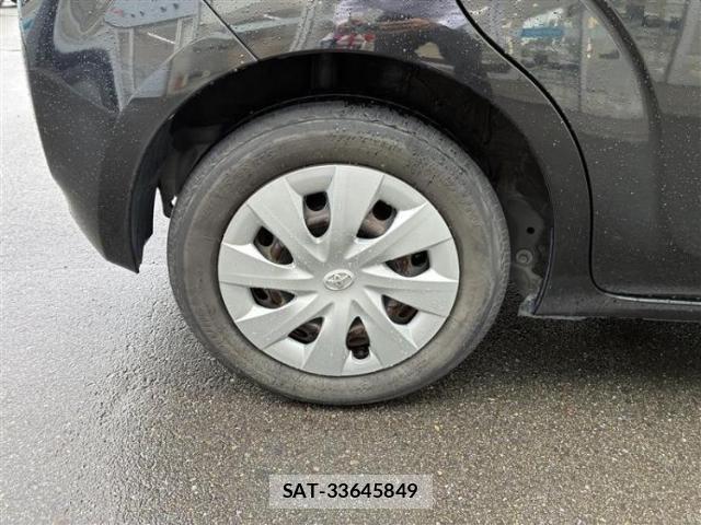 Toyota PORTE 2014-07 8330651-17