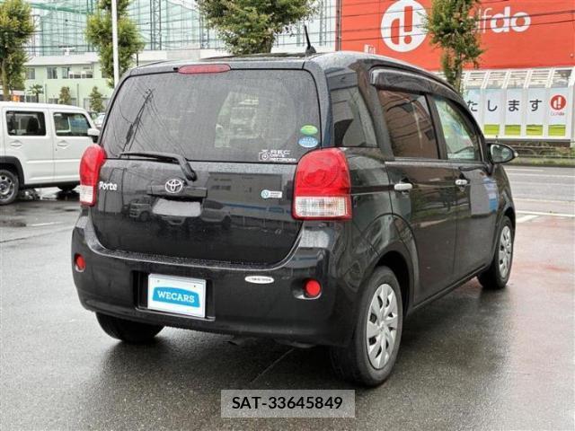 Toyota PORTE 2014-07 8330651-2