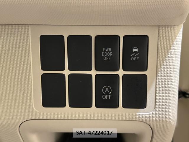 Toyota PORTE 2015-07 8330696-4