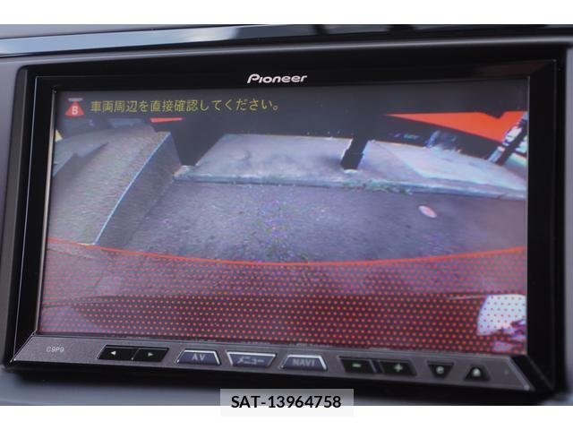 Mazda PREMACY 2014-09 8327775-18
