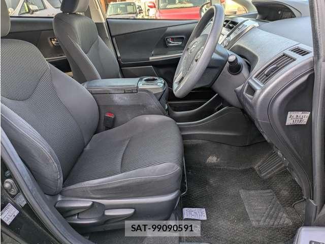 Toyota PRIUS ALPHA 2015-02 8328410-10