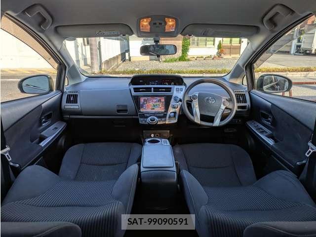 Toyota PRIUS ALPHA 2015-02 8328410-2