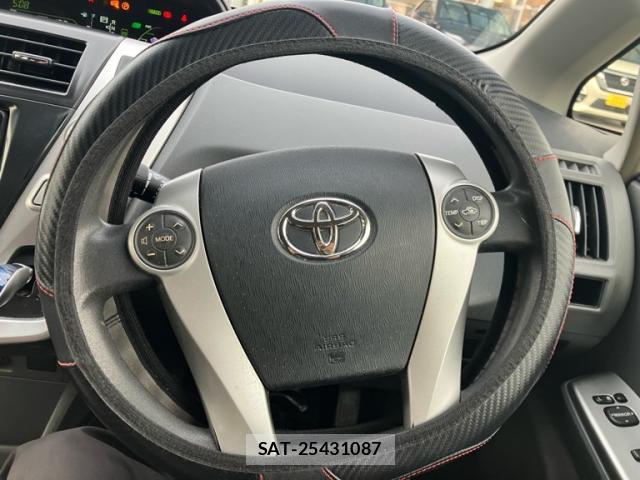 Toyota PRIUS ALPHA 2013-03 8328573-10