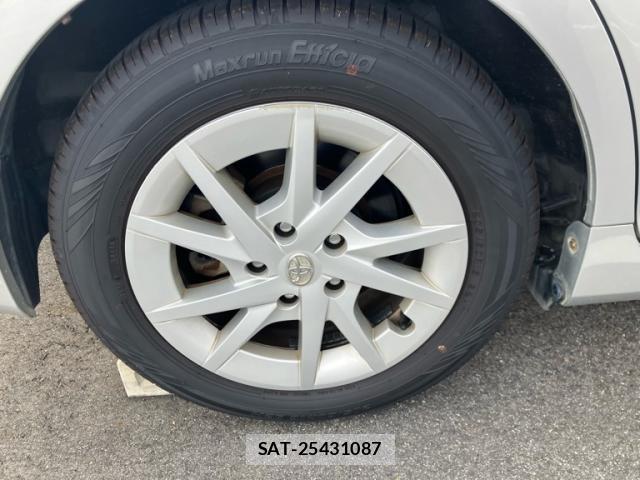 Toyota PRIUS ALPHA 2013-03 8328573-12
