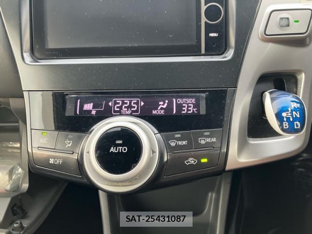 Toyota PRIUS ALPHA 2013-03 8328573-15