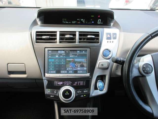 Toyota PRIUS ALPHA 2012-08 8328723-5