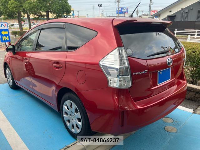 Toyota PRIUS ALPHA 2011-08 8328975-1