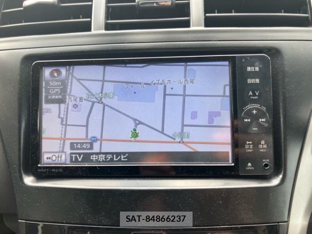Toyota PRIUS ALPHA 2011-08 8328975-11