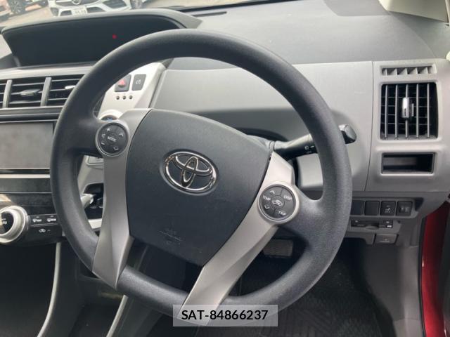 Toyota PRIUS ALPHA 2011-08 8328975-3