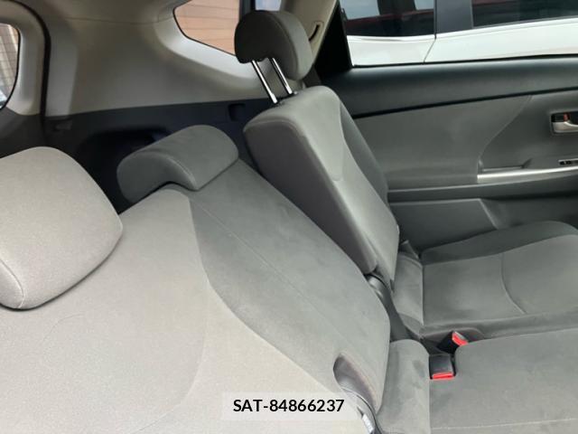 Toyota PRIUS ALPHA 2011-08 8328975-5