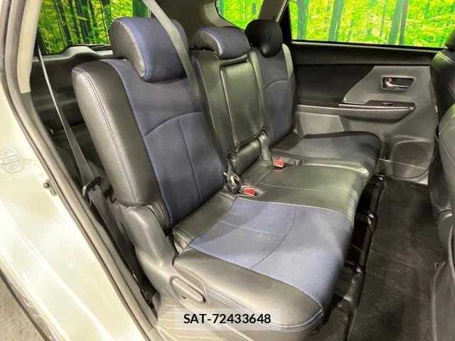Toyota PRIUS ALPHA 2014-07 8330291-8