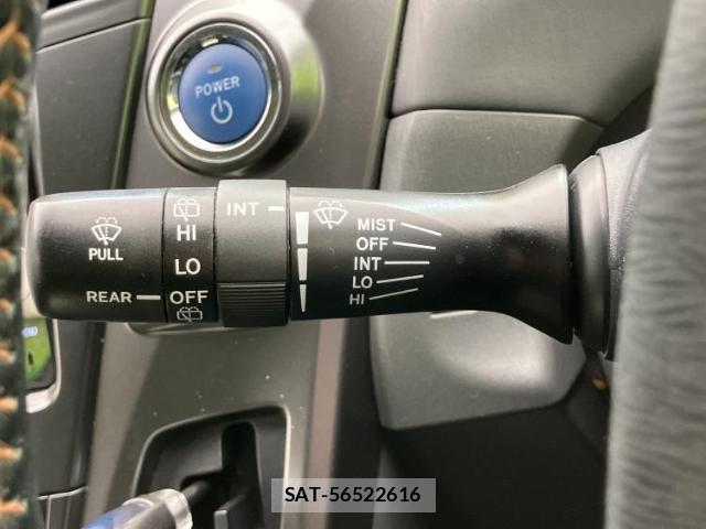 Toyota PRIUS ALPHA 2014-01 8330450-16
