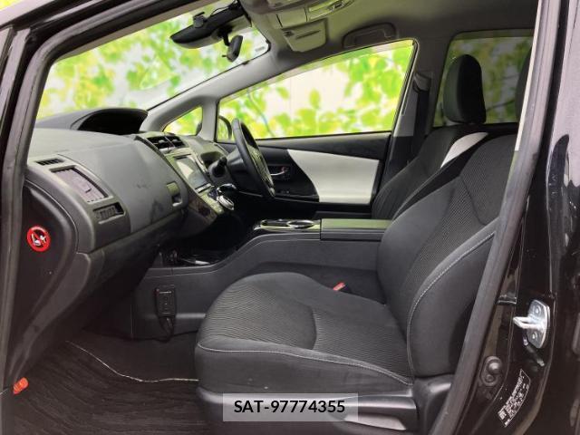 Toyota PRIUS ALPHA 2018-10 8330612-6