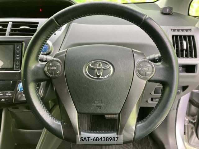 Toyota PRIUS ALPHA 2013-11 8330627-14