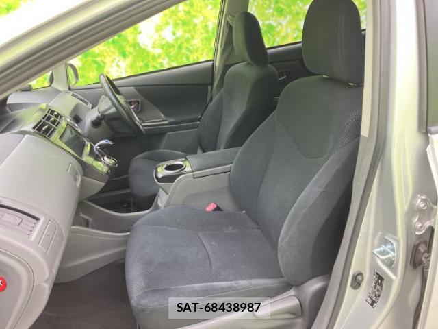 Toyota PRIUS ALPHA 2013-11 8330627-5